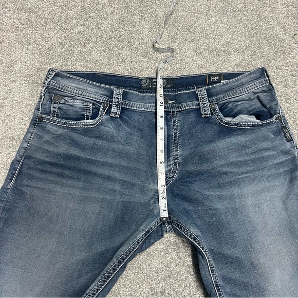 Silver Jeans Men’s 40x28 Zac Joga Medium Wash Blue Straight Relaxed Baggy Denim - Picture 5 of 10